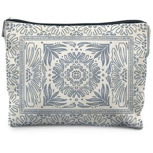 Light Blue Floral Makeup Bag - Vintage Moroccan Tile Chinoiserie Boho Blue😛